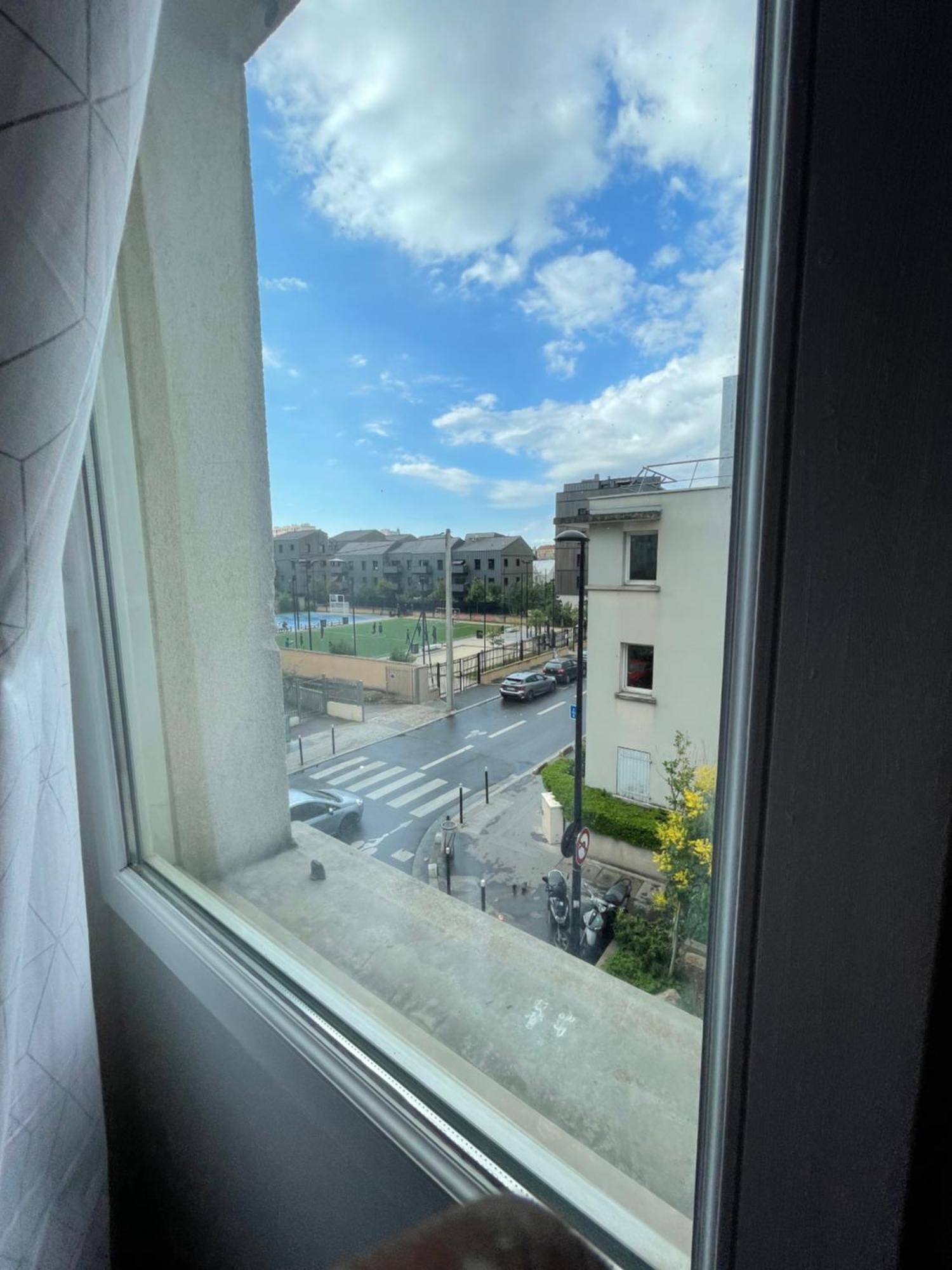 Jolie Chambre Proche De Paris Et Sa Peripherie Обервил Екстериор снимка
